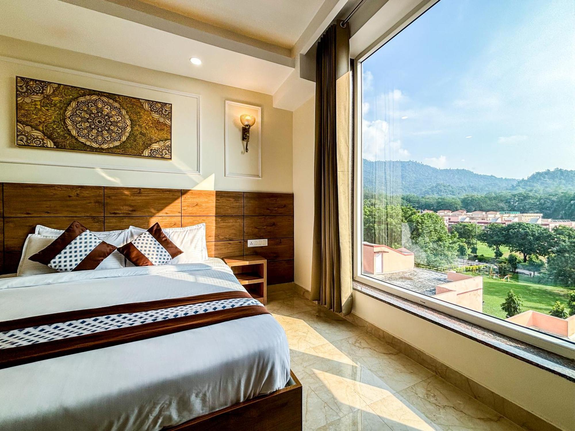 Hotel Nirvana Bliss, Behind Parmarth Niketan Rishikesh Exterior photo