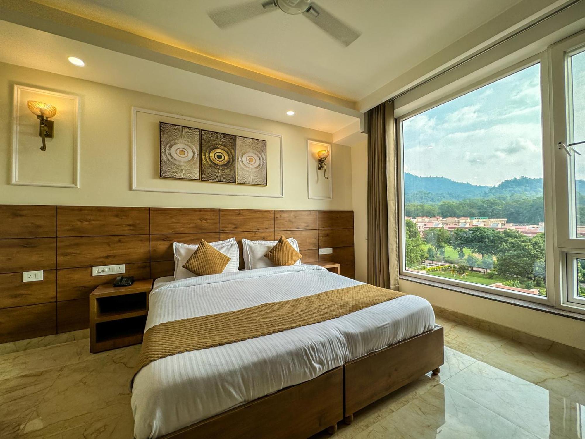 Hotel Nirvana Bliss, Behind Parmarth Niketan Rishikesh Exterior photo